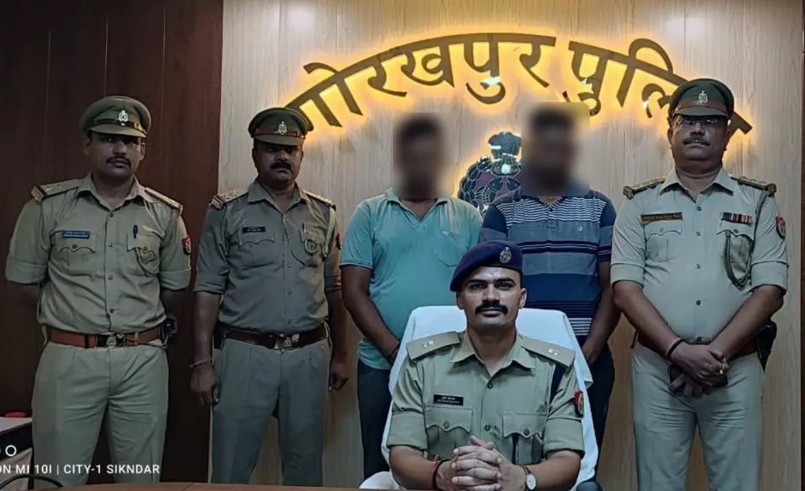 अंतर्जनपदीय दो जहारखुरान गिरफ्तार, पास से मिला 30 एटीएम व 60 ग्राम स्मैक अंतर्जनपदीय दो जहारखुरान गिरफ्तार, पास से मिला 30 एटीएम व 60 ग्राम स्मैक