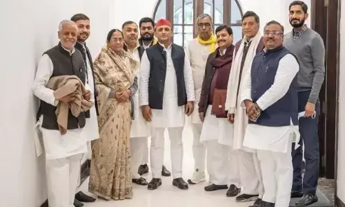 Samajwadi Party News : рдХреНрдпрд╛ рд╕рдорд╛рдЬрд╡рд╛рджреА рдкрд╛рд░реНрдЯреА рд╕рд╣рдпреЛрдЧреА рджрд▓реЛрдВ рдХреЛ рдЙрдЪрд┐рдд рд╕рдореНрдорд╛рди рджреЗ рд░рд╣реА рд╣реИ? Samajwadi Party News : рдХреНрдпрд╛ рд╕рдорд╛рдЬрд╡рд╛рджреА рдкрд╛рд░реНрдЯреА рд╕рд╣рдпреЛрдЧреА рджрд▓реЛрдВ рдХреЛ рдЙрдЪрд┐рдд рд╕рдореНрдорд╛рди рджреЗ рд░рд╣реА рд╣реИ?