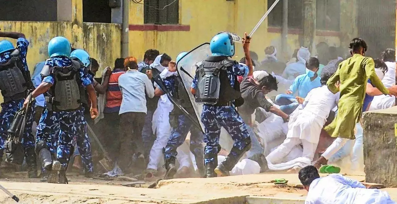 UP Violence: यूपी हिंसा के बाद एक्शन में पुलिस, अब तक 304 उपद्रवी गिरफ्तार