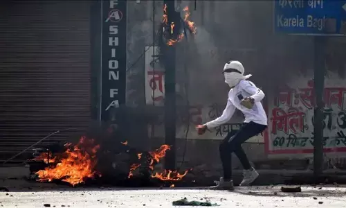 प्रयागराज में व्हाट्सएप पर जावेद फैला रहा था नफरत, शेयर किए थे इस तरह के मैसेज प्रयागराज में व्हाट्सएप पर जावेद फैला रहा था नफरत, शेयर किए थे इस तरह के मैसेज