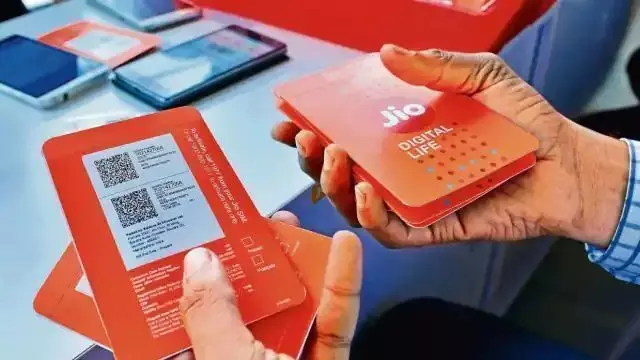 Jio ने दिया तगड़ा झटका! रिचार्ज प्लान 20% तक हुए महंगे, यहां देखें लिस्ट