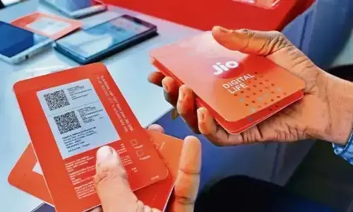 Jio ने दिया तगड़ा झटका! रिचार्ज प्लान 20% तक हुए महंगे, यहां देखें लिस्ट