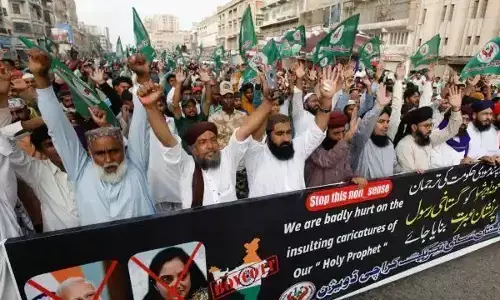 पैगंबर विवाद की आग में पाक से पड़ रहा था घी, 7,100 सोशल मीडिया अकाउंट्स से फैलाया गया झूठ