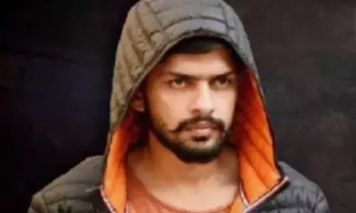 Lawrence bishnoi : कॉलेज स्टूडेंट लॉरेंस ऐसे बना खूंखार गैंगस्टर: गर्लफ्रेंड की हत्या बनी वजह, एक इशारे में ही कुछ भी करा सकता है Lawrence bishnoi : कॉलेज स्टूडेंट लॉरेंस ऐसे बना खूंखार गैंगस्टर: गर्लफ्रेंड की हत्या बनी वजह, एक इशारे में ही कुछ भी करा सकता है