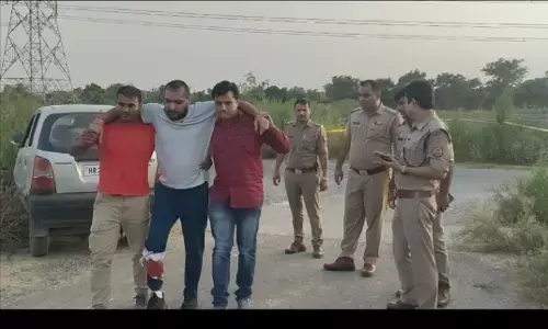 Noida Police: नोएडा पुलिस की 2013 में मौत हो चुकी बदमाश से हुई मुठभेड़, जानिए ये अजब गजब मामला Noida Police: नोएडा पुलिस की 2013 में मौत हो चुकी बदमाश से हुई मुठभेड़, जानिए ये अजब गजब मामला