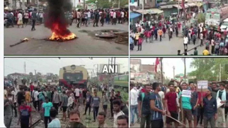 अग्निपथ के विरोध में प्रदर्शन: बिहार से गुरुग्राम तक सड़कों-पटरियों पर बवाल, कैमूर में ट्रेन में लगाई आग, बुलंदशहर और उत्तराखंड में भी प्रदर्शन