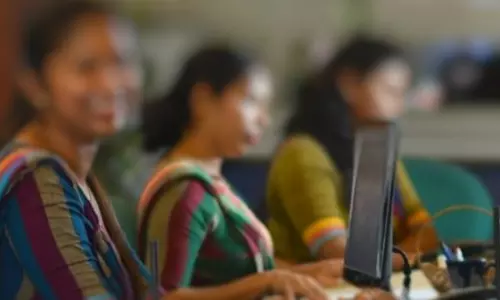 श्रीलंका में युवतियों को विदेशों में काम करने की मिली इजाज़त