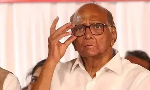 Maharashtra Political Crisis LIVE: बागियों को कीमत चुकानी होगी, महाराष्ट्र संकट पर Sharad Pawar की चुनौती