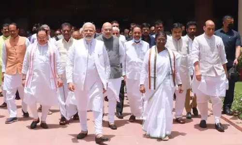 Presidential Elections: राष्ट्रपति पद के लिए द्रौपदी मुर्मू ने नॉमिनेशन भरा: मोदी-शाह समेत 8 बड़े दिग्गज बने प्रस्तावक