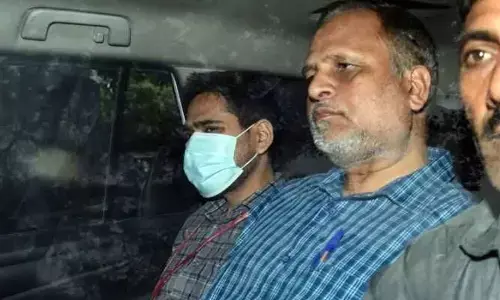 कम नहीं हो रहीं दिल्ली के मंत्री सत्येंद्र जैन की मुश्किलें, न्यायिक हिरासत 2 सप्ताह और बढ़ाई गई