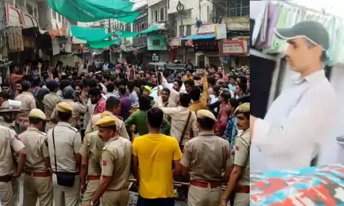 उदयपुर में नूपुर शर्मा का समर्थन करने पर टेलर का गाला काटा, कपड़े का नाप देने के बहाने आए, लोगों में जबरदस्त आक्रोश उदयपुर में नूपुर शर्मा का समर्थन करने पर टेलर का गाला काटा, कपड़े का नाप देने के बहाने आए, लोगों में जबरदस्त आक्रोश