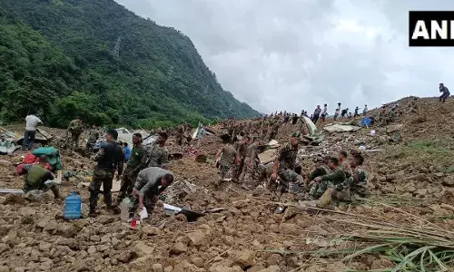 मणिपुर में आर्मी कैंप के पास लैंडस्लाइड, 45 लोग लापता अब तक 7 शव निकाले गए