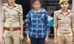 गोरखपुर की रहने वाली लडकी से ग्वालियर की युवती ने किया होमोसेक्स,फिर वीडियो बनाकर बेचा