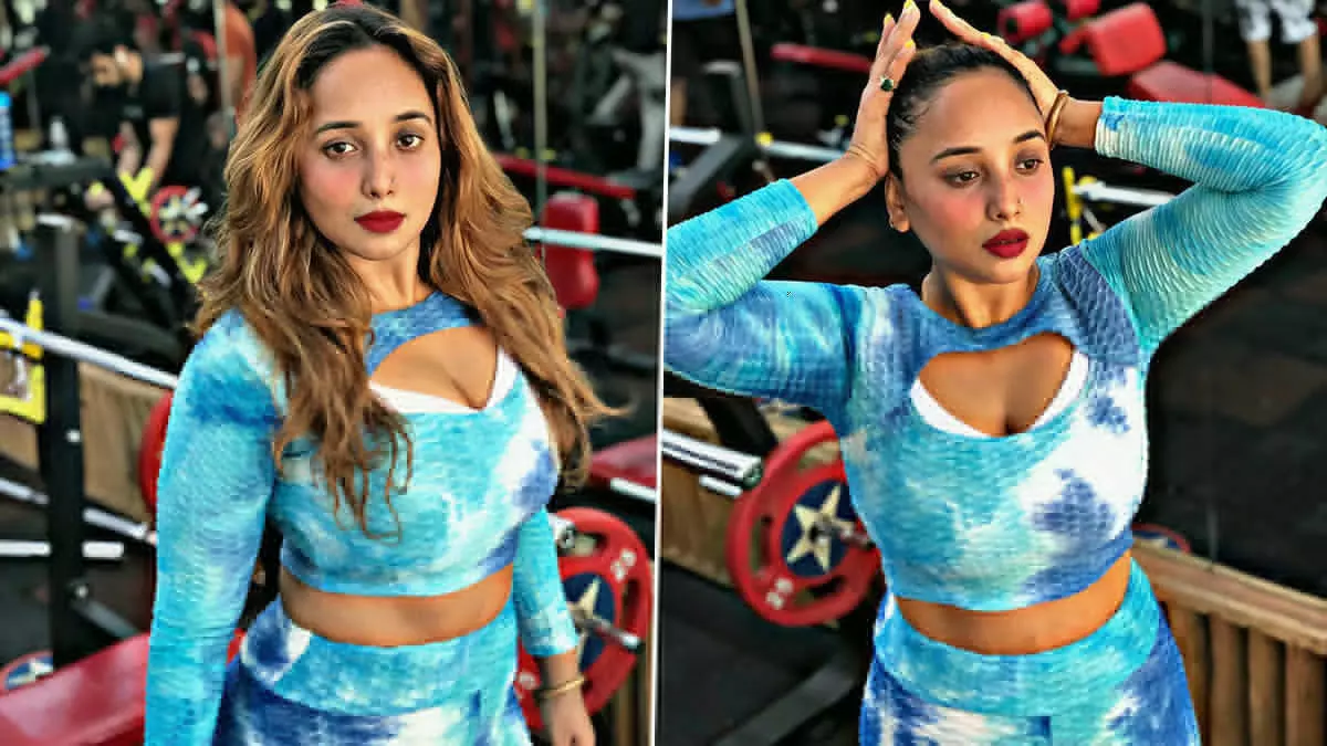 Rani Chatterjee Sexy Video: भोजपुरी एक्ट्रेस Rani Chatterjee ने स्पोर्ट्स ब्रा पहनकर जिम में किया हॉट वर्कआउट, देखें जोश से भरा ये Video Rani Chatterjee Sexy Video: भोजपुरी एक्ट्रेस Rani Chatterjee ने स्पोर्ट्स ब्रा पहनकर जिम में किया हॉट वर्कआउट, देखें जोश से भरा ये Video