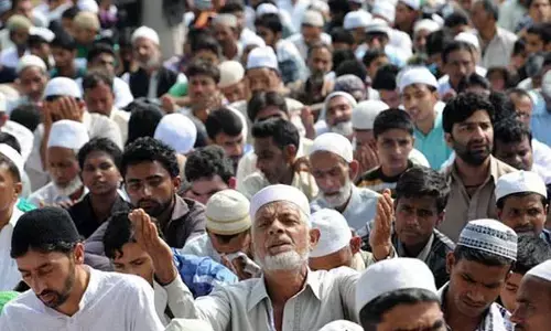 1991 के धर्मस्थल अधिनियम व वक़्फ़ अधिनियम को खत्म करने में लगी भाजपा के विरुद्ध क्यों मुखर नही विपक्ष?