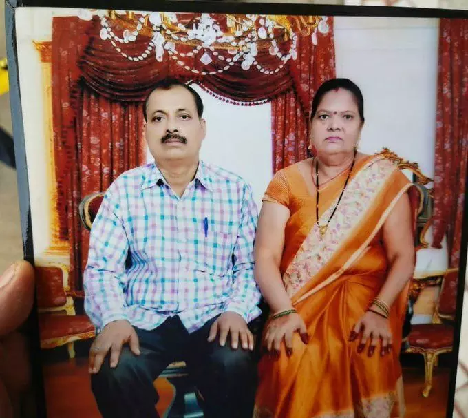 पति- पत्नी की हत्या की सूचना पर पहुंची पुलिस, हालत देखकर हैरान गए पति- पत्नी की हत्या की सूचना पर पहुंची पुलिस, हालत देखकर हैरान गए