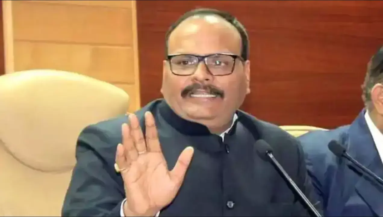 डिप्टी CM ब्रजेश पाठक से पूछे बिना डाक्टरों के ट्रांसफ़र कैसे हो गया? पत्र वायरल होने के बाद मचा हड़कप