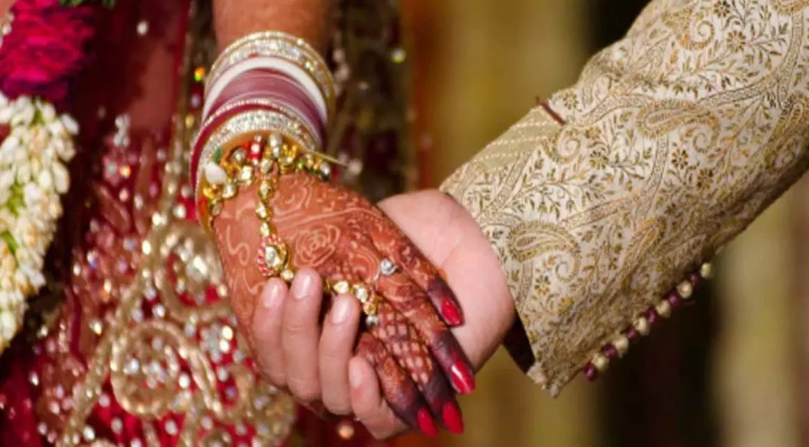भाई-बहन ने रचाई शादी, बच्चा पैदा होने के बाद सामने आया सच, लेकिन नवजात को देखकर चिल्लाने लगी नर्स भाई-बहन ने रचाई शादी, बच्चा पैदा होने के बाद सामने आया सच, लेकिन नवजात को देखकर चिल्लाने लगी नर्स