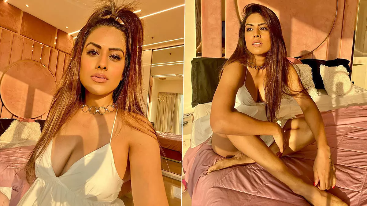 Nia Sharma Sexy Video Photos: निया शर्मा ने हॉट ब्लैक साड़ी में लगाया बोल्डनेस का तड़का, एक्ट्रेस का स्टनिंग अवतार देख फैंस का धड़का दिल Nia Sharma Sexy Video Photos: निया शर्मा ने हॉट ब्लैक साड़ी में लगाया बोल्डनेस का तड़का, एक्ट्रेस का स्टनिंग अवतार देख फैंस का धड़का दिल