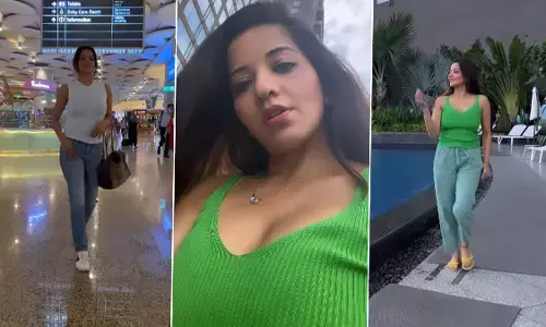 Monalisa  Sexy Video Photos: एक्ट्रेस मोनालिसा ने अपनी कातिलाना अदाओं से बढ़ाया इंटरनेट का पारा, यूजर्स बोले-टू हॉट टू हैंडल