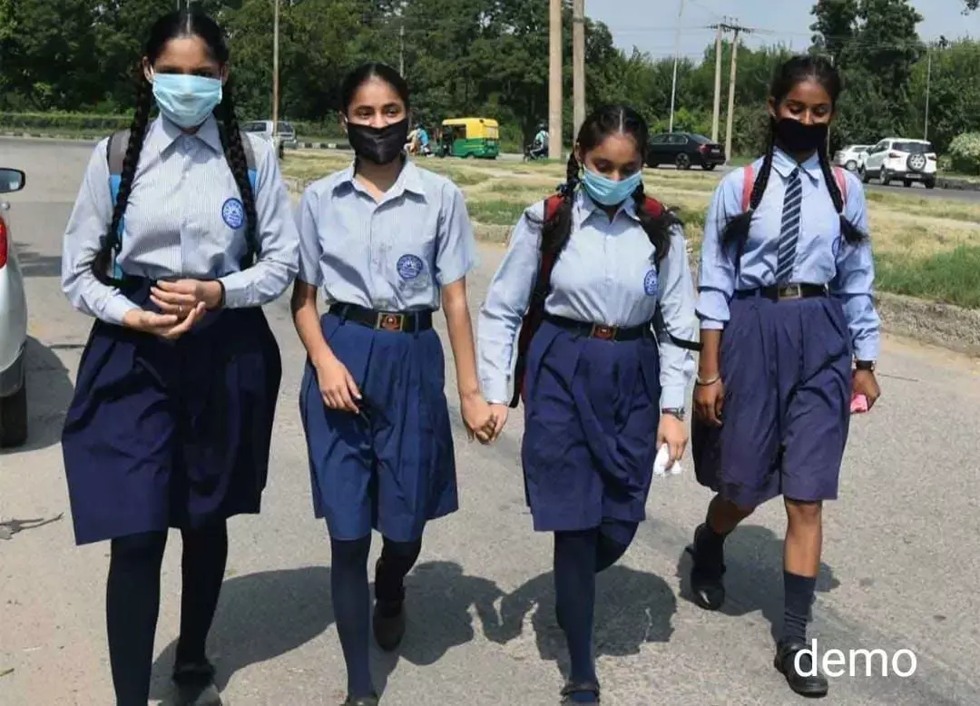 धड़ल्ले से चल रहा फर्जी स्कूलों का गोरखधंधा, खामोश बैठी योगी सरकार