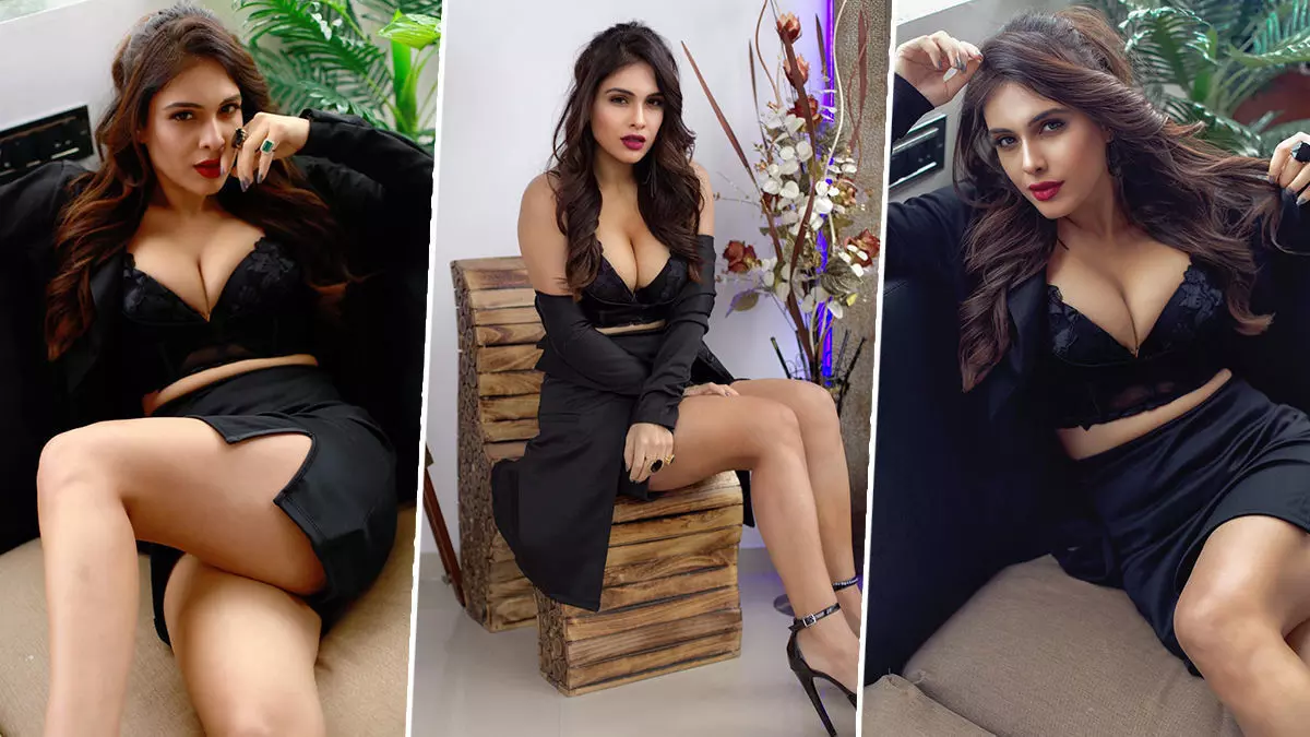 Neha Malik Sexy Video: अदाकारा Neha Malik सेक्सी पर्सनालिटी से एक्ट्रेसेस को दे रही टक्कर, देखें उनकी ये Sexy Photos