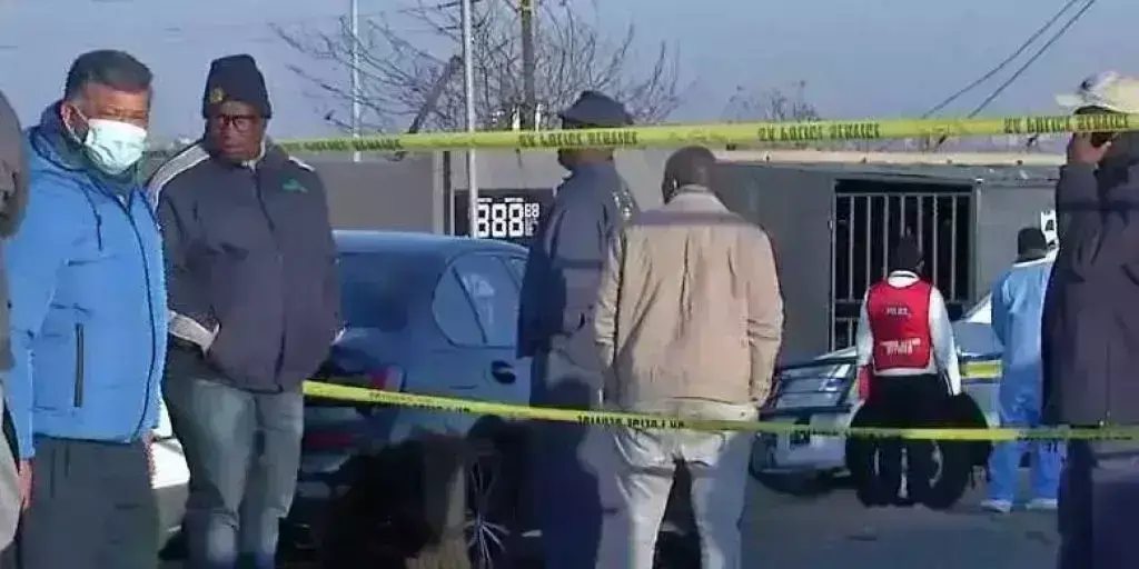 Johannesburg Shooting : जोहान्सबर्ग के बार में अंधाधुंध फायरिंग, 14 लोगों की मौत, तीन घायल