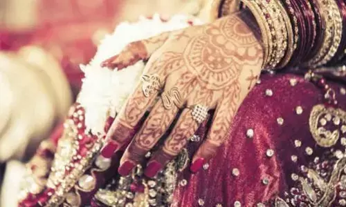 मंडप में दूल्हे को देख फटी रह गई दुल्हन की आंखें, सात फेरे लेने से पहले ही किया ये काम, जाने पूरा मामला