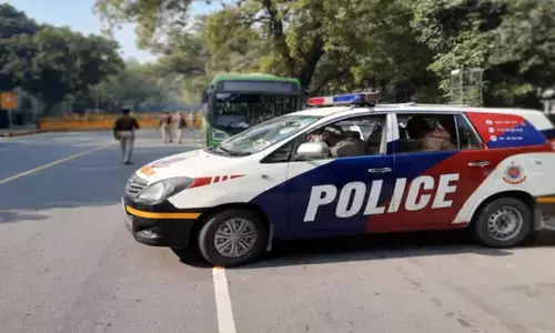 BJP की महिला प्रवक्ता का का यौन उत्पीड़न करने के मामले में FIR दर्ज, फर्जी अश्लील वीडियो वायरल BJP की महिला प्रवक्ता का का यौन उत्पीड़न करने के मामले में FIR दर्ज, फर्जी अश्लील वीडियो वायरल