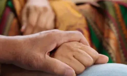 बेटी को फ्री में ट्यूशन, बदले में मां से जबरन फिजिकल रिलेशन, हैवान टीचर सस्पेंड