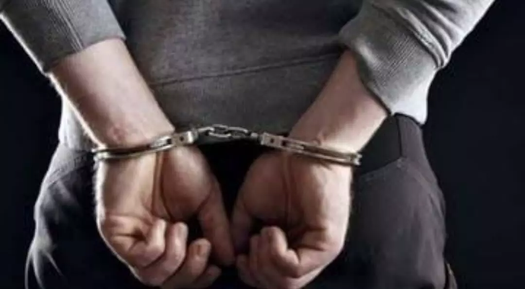 बस्ती: फर्जीवाड़ा कर 12 साल तक नौकरी करने वाला इनामी शिक्षक गिरफ्तार