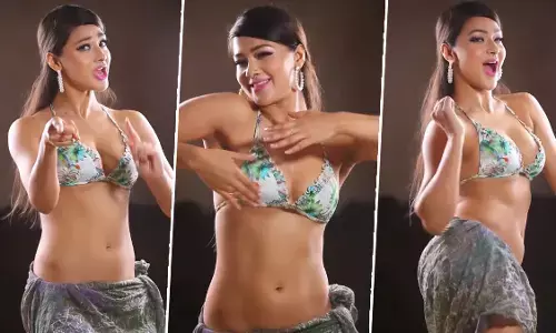 Namrata Malla Sexy Video Photos: Sexy अदाकारा Namrata Malla ने बिकिनी पहनकर बिखेरा जलवा, हॉट डांस Video हुआ Viral Namrata Malla Sexy Video Photos: Sexy अदाकारा Namrata Malla ने बिकिनी पहनकर बिखेरा जलवा, हॉट डांस Video हुआ Viral