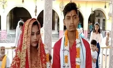 मुस्लिम धर्म छोड़कर हिन्दू लड़के से की थी शादी, सूरज ने अपने परिवार की जान पर खतरे की जताई आशंका मुस्लिम धर्म छोड़कर हिन्दू लड़के से की थी शादी, सूरज ने अपने परिवार की जान पर खतरे की जताई आशंका