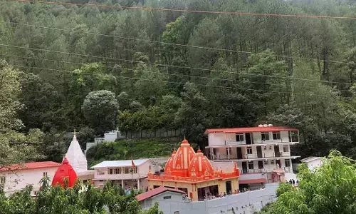 विनम्रता बड़े से बड़े अहंकार को भी हरा देती है विनम्रता बड़े से बड़े अहंकार को भी हरा देती है