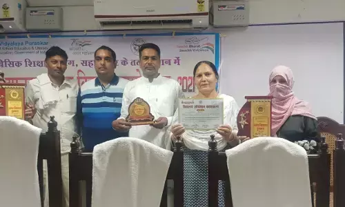 рдХреИрд▓рд╛рд╢рдкреБрд░ рдкреНрд░рдзрд╛рди рдХреЛ рдХрд┐рдпрд╛ рдЧрдпрд╛ рд╕рдореНрдорд╛рдирд┐рдд рдХреИрд▓рд╛рд╢рдкреБрд░ рдкреНрд░рдзрд╛рди рдХреЛ рдХрд┐рдпрд╛ рдЧрдпрд╛ рд╕рдореНрдорд╛рдирд┐рдд