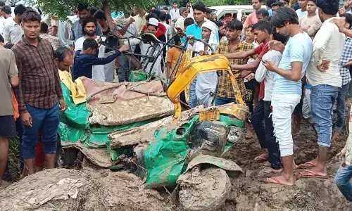 मेवात में 7 लोगों की हुई दर्दनाक मौत, 4  की हालत गंभीर है मेवात में 7 लोगों की हुई दर्दनाक मौत, 4  की हालत गंभीर है