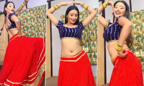 Shweta Mhara Sexy Video Photo: एक्ट्रेस Shweta Mhara ने शॉर्ट ड्रेस में किया सेक्सी डांस, हजारों लोगों ने देखा ये Hot Video