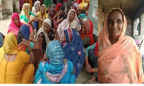 जंगल में महिला की लाश मिलने से मचा हड़कंप जंगल में महिला की लाश मिलने से मचा हड़कंप