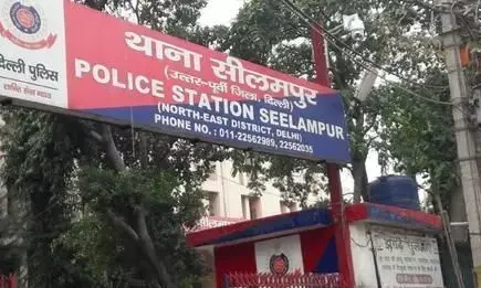 घर में 50 लाख कैश होने की बात सुन बड़े भाई की नीयत बदल गई, फिर हथौड़े से पीट कर दिया मार डाला छोटा भाई घर में 50 लाख कैश होने की बात सुन बड़े भाई की नीयत बदल गई, फिर हथौड़े से पीट कर दिया मार डाला छोटा भाई