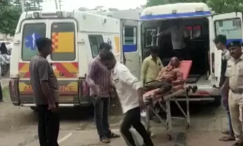 जहरीली शराब पीने से 21 लोगों की मौत 30 लड़ रहे जिंदगी से जंग