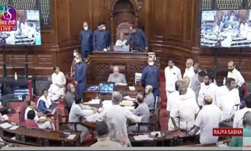सदन में विपक्ष का जोरदार हंगामा: 19 सांसद, राज्यसभा से एक सप्ताह के लिए हुए निलंबित