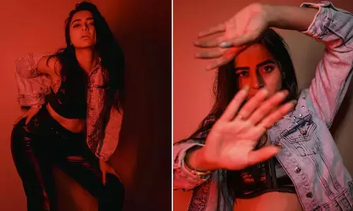 Tejasswi Prakash Sexy Video Photos: तेजस्वी प्रकाश ने अपने स्टनिंग अवतार से ढाया कहर, एक्ट्रेस का सेक्सी अवतार देख यूजर्स हुए बावले Tejasswi Prakash Sexy Video Photos: तेजस्वी प्रकाश ने अपने स्टनिंग अवतार से ढाया कहर, एक्ट्रेस का सेक्सी अवतार देख यूजर्स हुए बावले