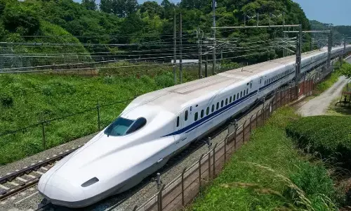 नोएडा में 2 जगह रुकेगी दिल्ली-वाराणसी बुलेट ट्रेन, साढ़े तीन घंटे में पूरा होगा 800 किमी का सफर नोएडा में 2 जगह रुकेगी दिल्ली-वाराणसी बुलेट ट्रेन, साढ़े तीन घंटे में पूरा होगा 800 किमी का सफर