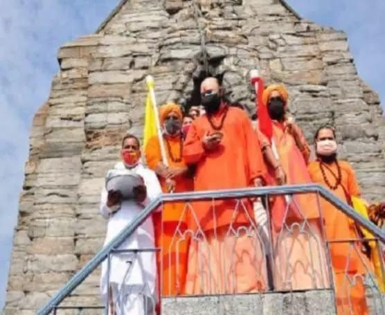 श्री अमरनाथ की पवित्र छड़ी मुबारक शंकराचार्य मंदिर पहुंची, इस तारीख को पवित्र गुफा में करेगी प्रवेश