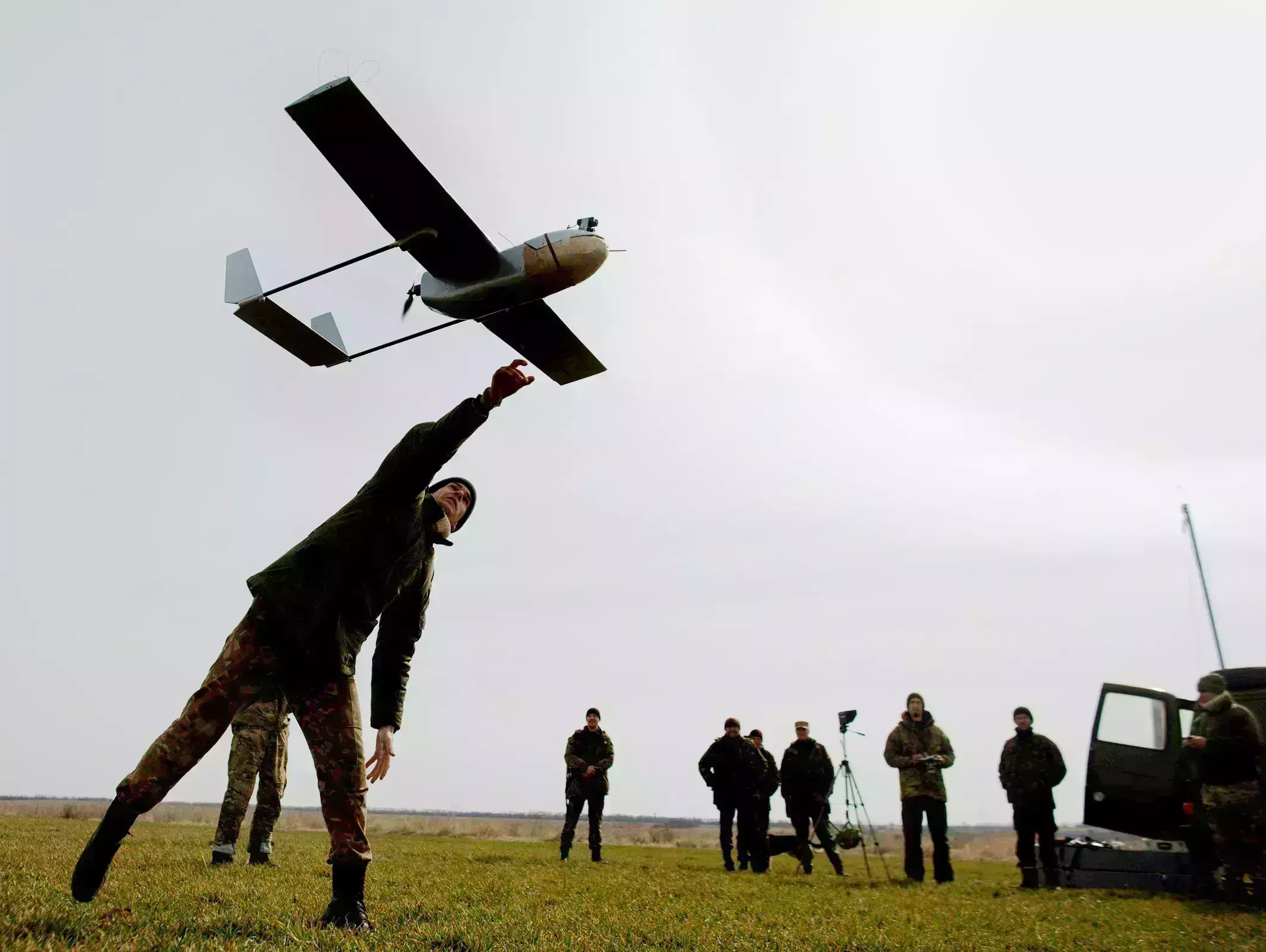 रूस-यूक्रेन युद्ध में दोनों देश कर रहे ड्रोन का ज्यादा इस्तेमाल रूस-यूक्रेन युद्ध में दोनों देश कर रहे ड्रोन का ज्यादा इस्तेमाल