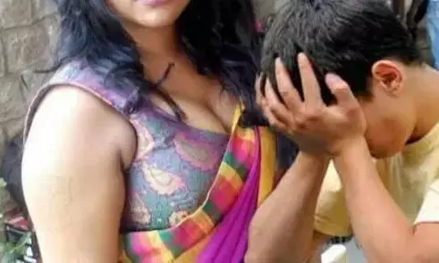 यौन संबंध बनाने के लिए 30 साल की महिला ने किया 15 साल के लड़के का अपहरण, वीडियो हुआ वायरल