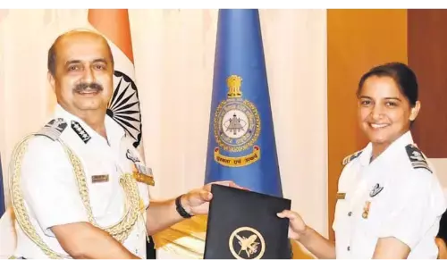 देश मे तीन भारतीय लडकियों का वायुसेना की एलीट फ्लाइट टेस्ट इंजिनियर ग्रुप में चयन