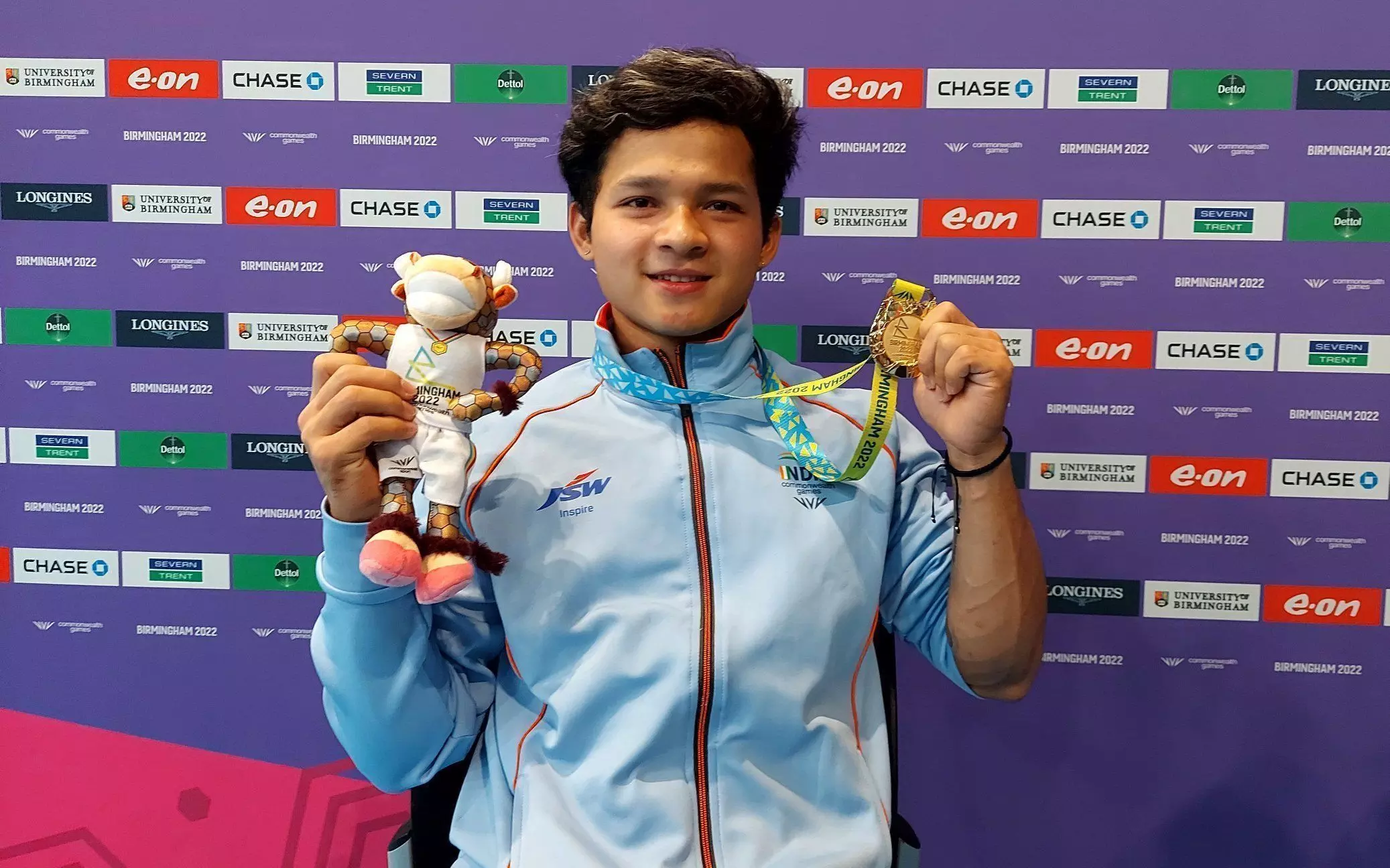 CWG 2022 : वेटलिफ्टर जेरेमी लालरिनुंगा ने भारत को दिलाया दूसरा गोल्ड मेडल, 19 की उम्र में बनाया रिकॉर्ड CWG 2022 : वेटलिफ्टर जेरेमी लालरिनुंगा ने भारत को दिलाया दूसरा गोल्ड मेडल, 19 की उम्र में बनाया रिकॉर्ड