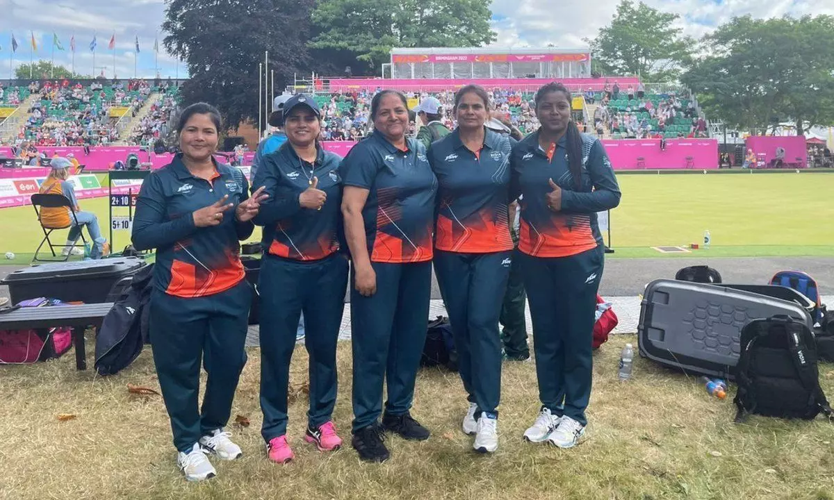 कॉमनवेल्थ गेम्स : लॉन बॉल्स में भारतीय महिला टीम ने गोल्ड जीतकर रचा इतिहास कॉमनवेल्थ गेम्स : लॉन बॉल्स में भारतीय महिला टीम ने गोल्ड जीतकर रचा इतिहास