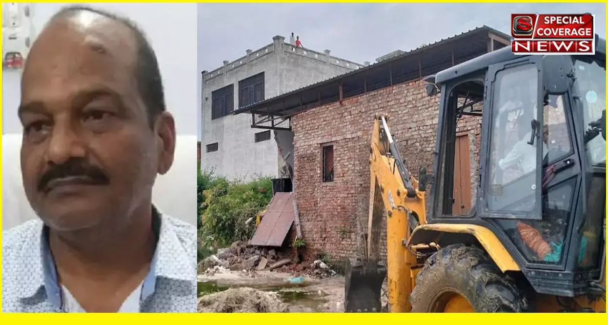 मुरादाबाद: फर्नीचर के पैसे मांगने पर कारोबारी के घर बुलडोजर चलाने वाले SDM घनश्याम वर्मा पर गिरी गाज, अब हुए सस्पेंड